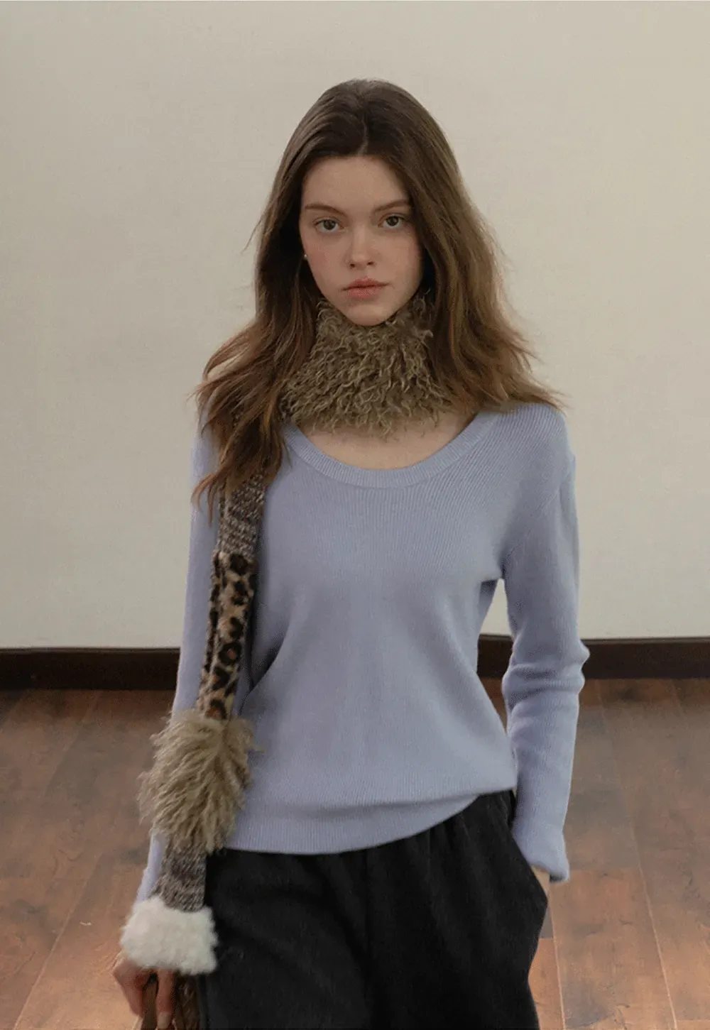 Ribbed Scoop Neck Long-Sleeve Top