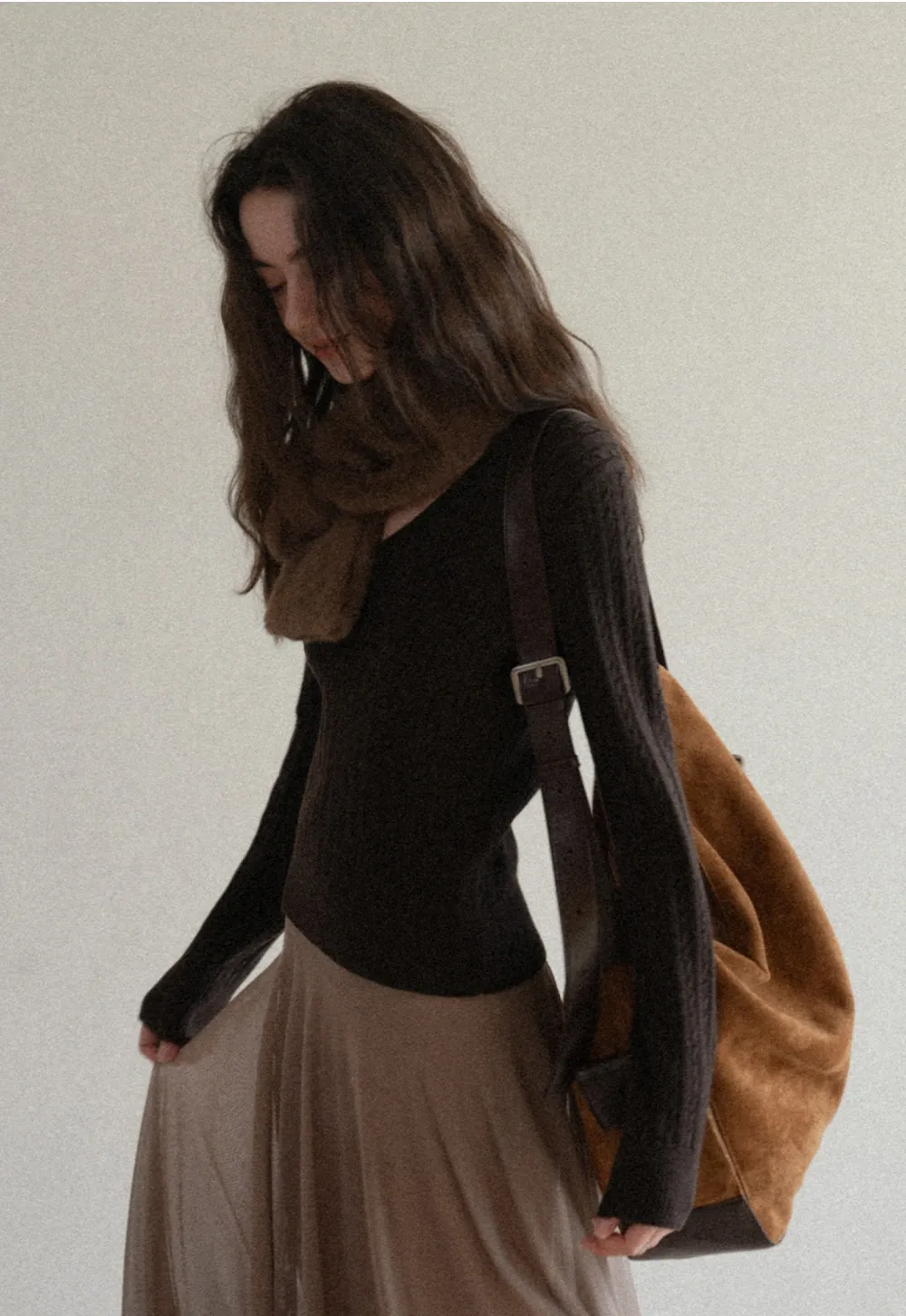 Womens V-Neck Cable Knit Sweater