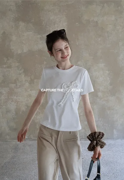 Women's Ruffled Bow Appliqué Cotton T-Shirt