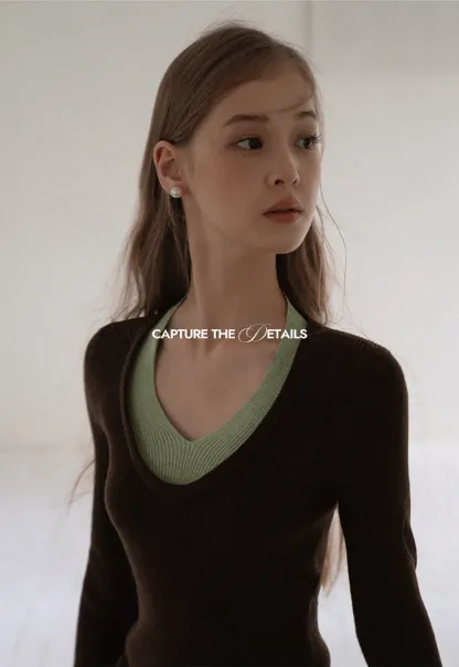 Contrast Trim V Neck Knit Top