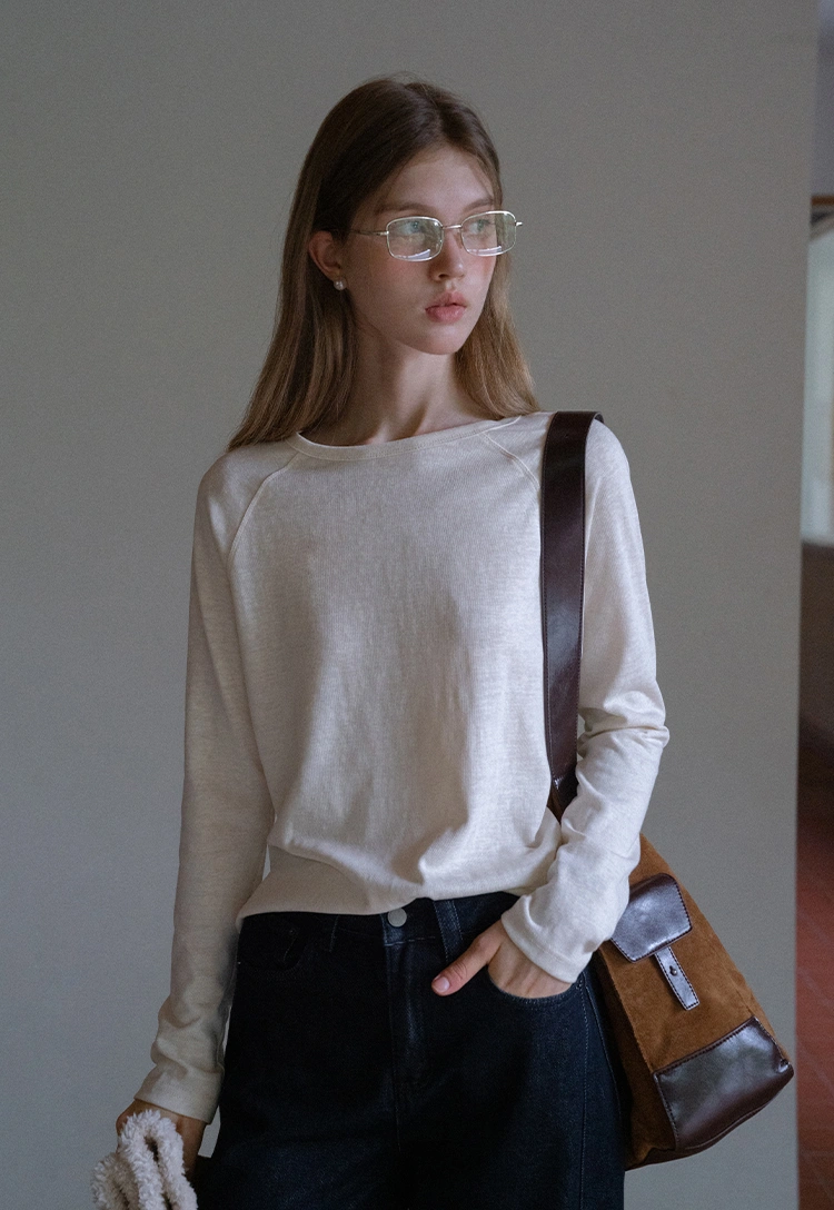 Women’s Basic Crew Neck Long Sleeve Tee