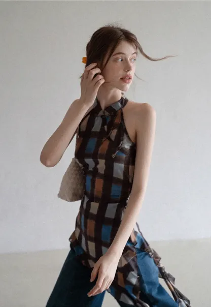 Women’s Plaid Frog-Button Handkerchief-Hem Halter Top