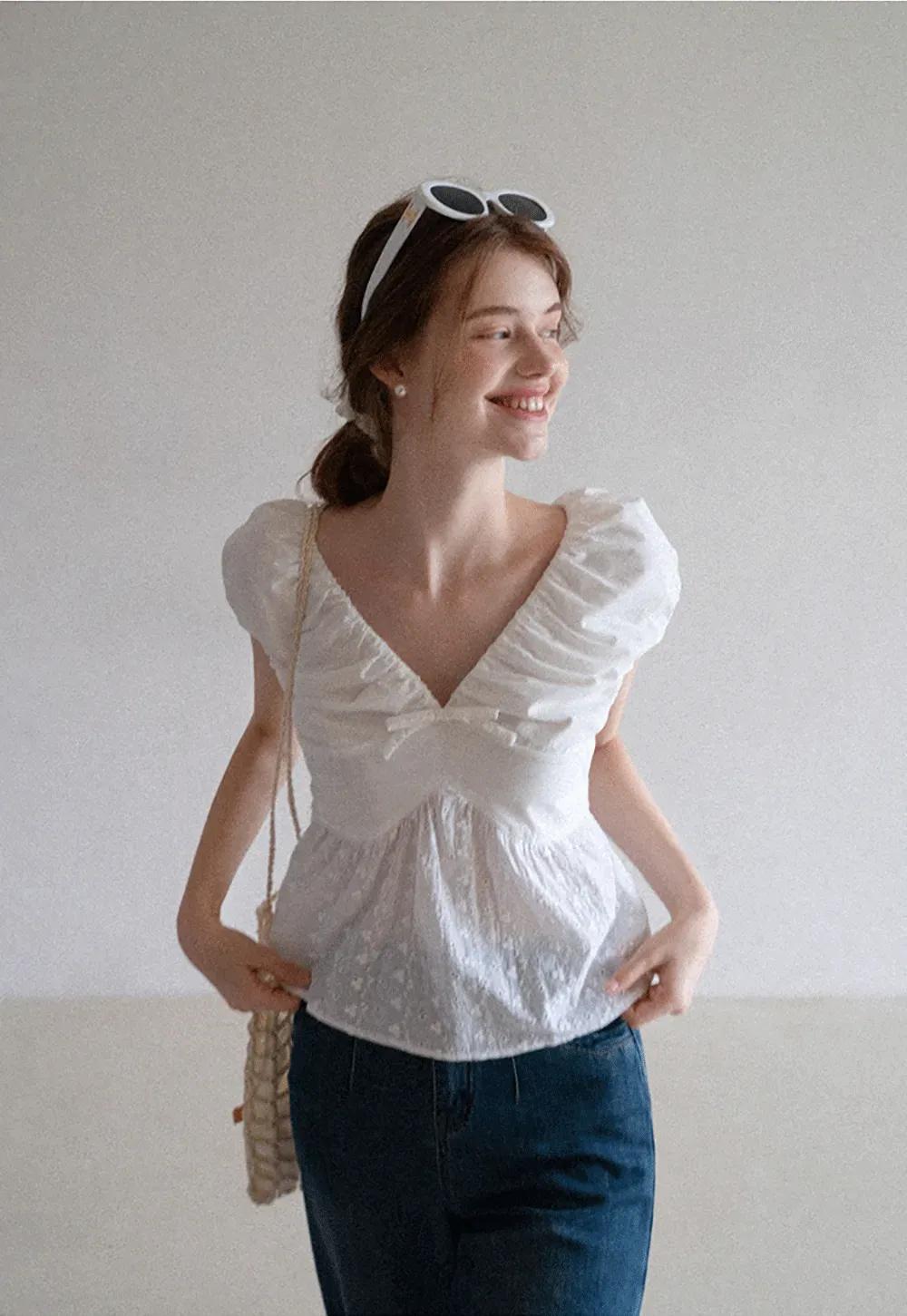 Ruched Sleeveless Lace Trim Top