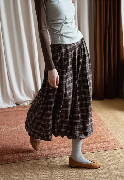 Women's Bubble-Hem Plaid Maxi Skirt