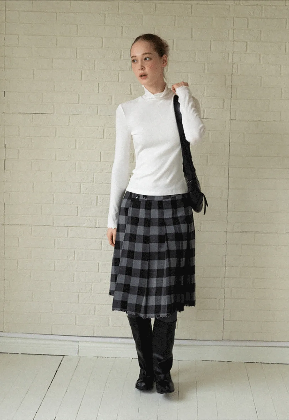 Women’s White Long Sleeve Turtleneck Top