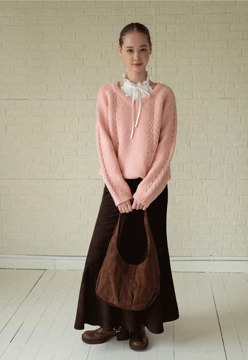 Women Soft Pink V-Neck Knit Sweater