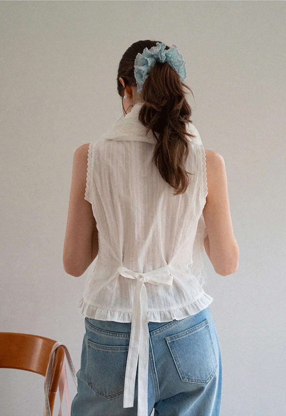 Lace Trim V Neck Sleeveless Shirt