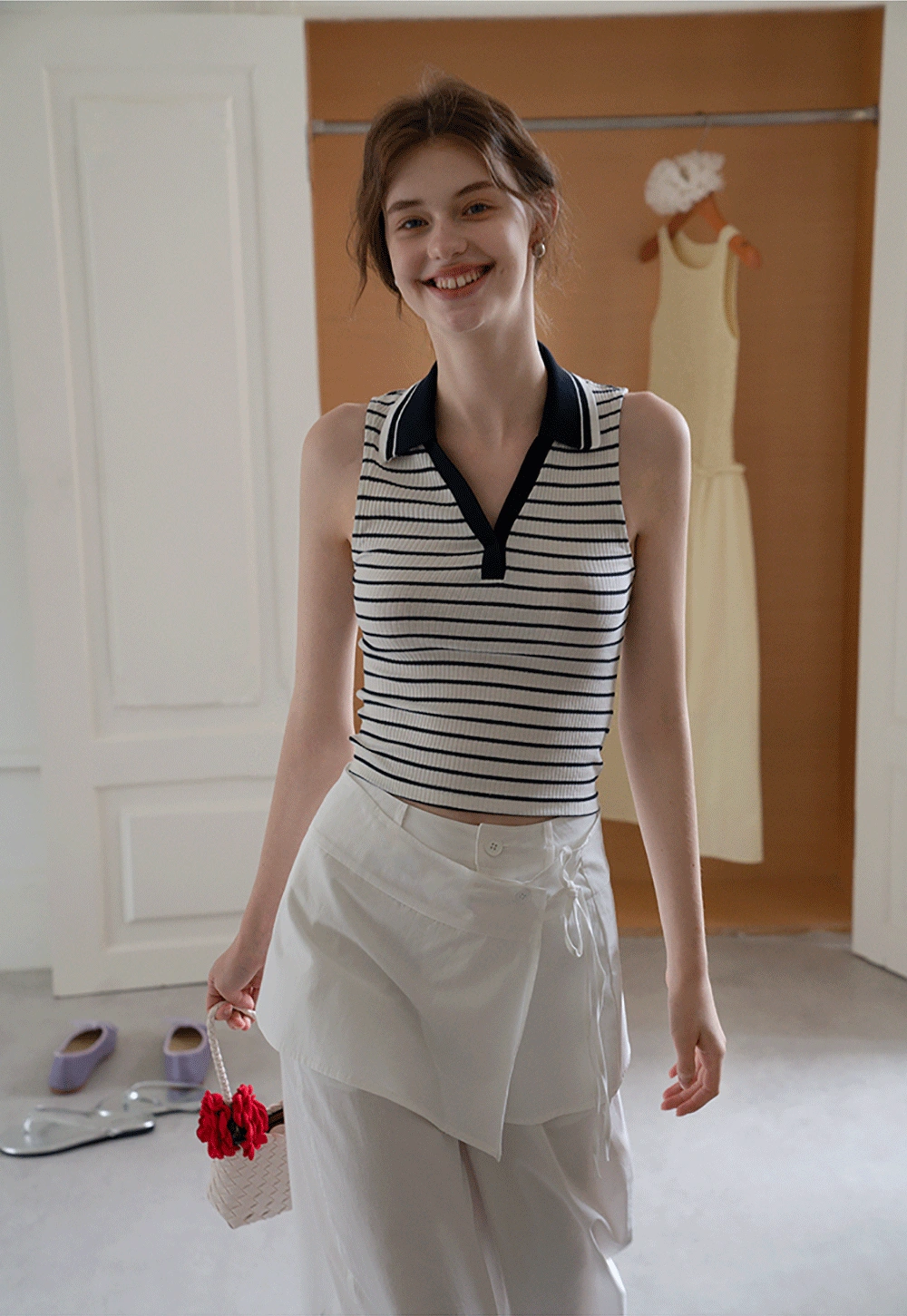 Women's Sleeveless Collared Knit Tank Top