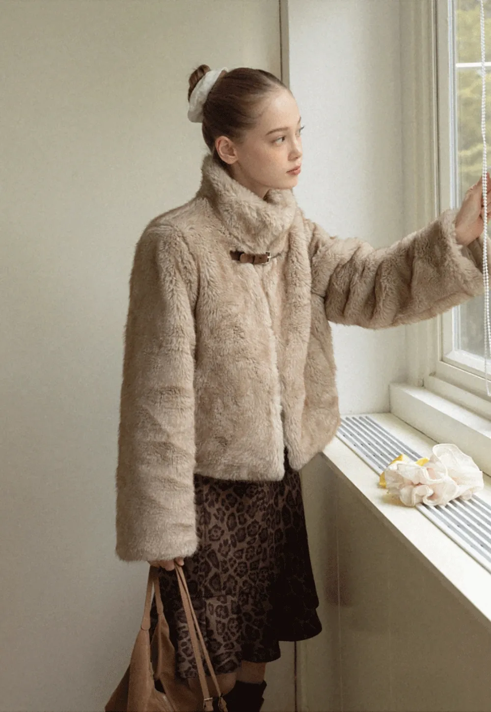 Women Faux Fur Cropped Jacket with Buckle Closure