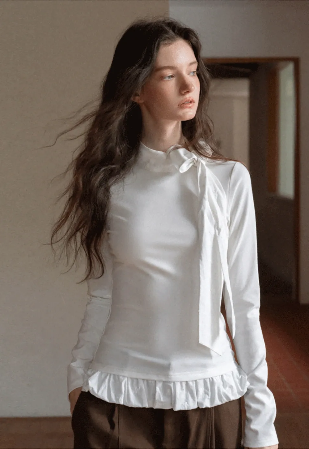 Fashionable White Long Sleeve Tee
