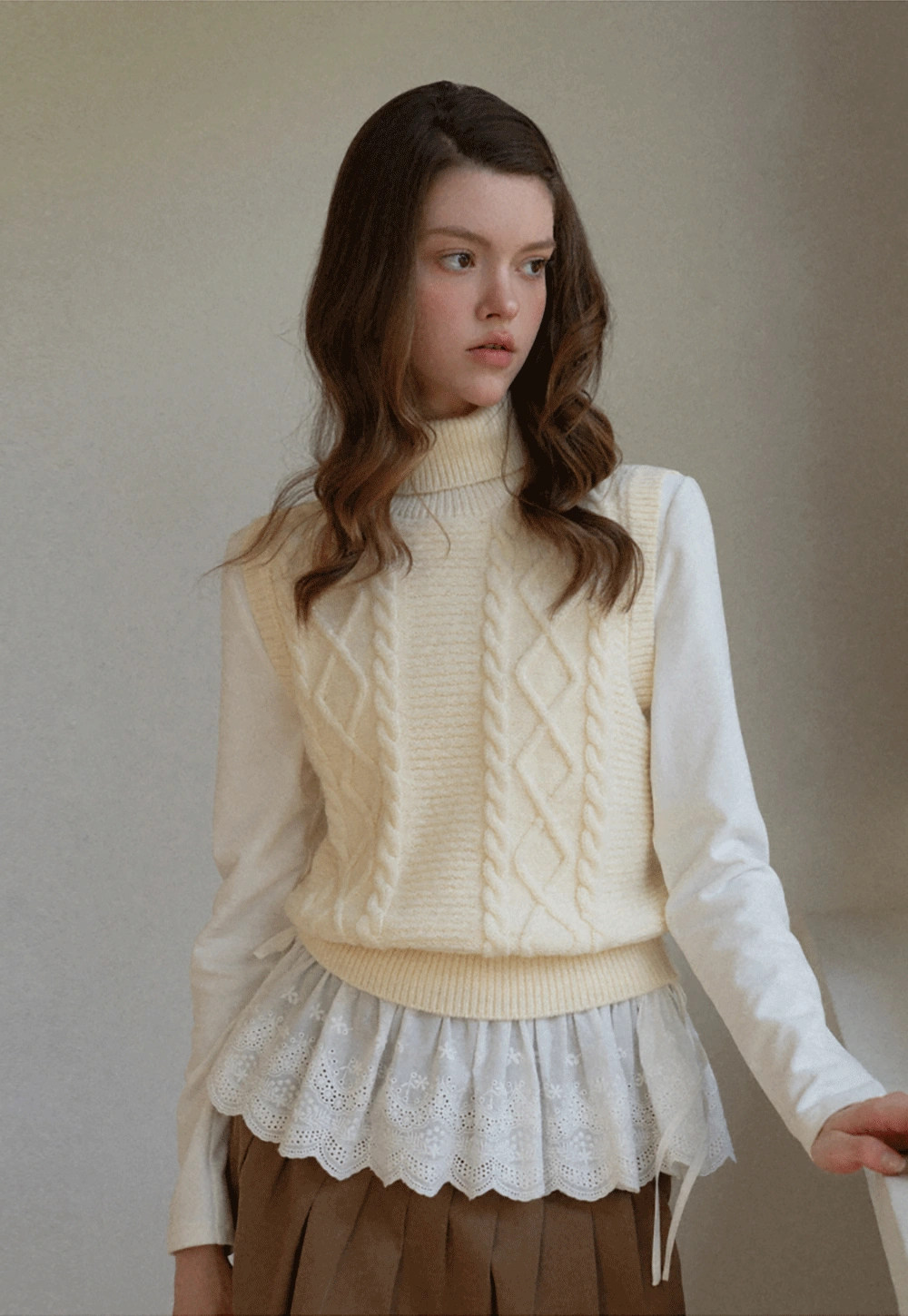 Cable Knit Sleeveless Turtleneck Sweater