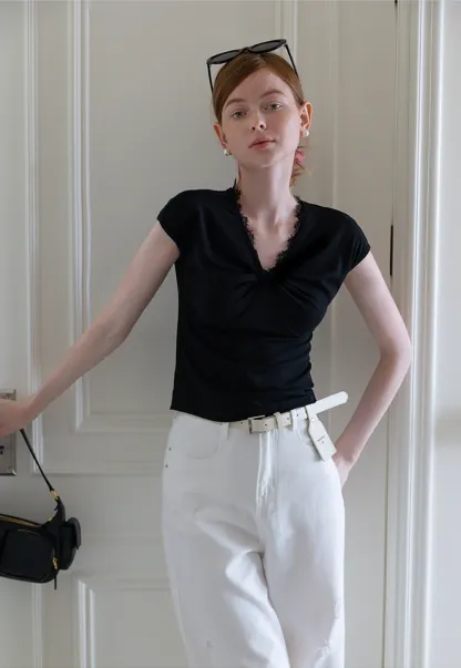 Women's Ruched V-Neck Lace Trim Fitted T-Shirt