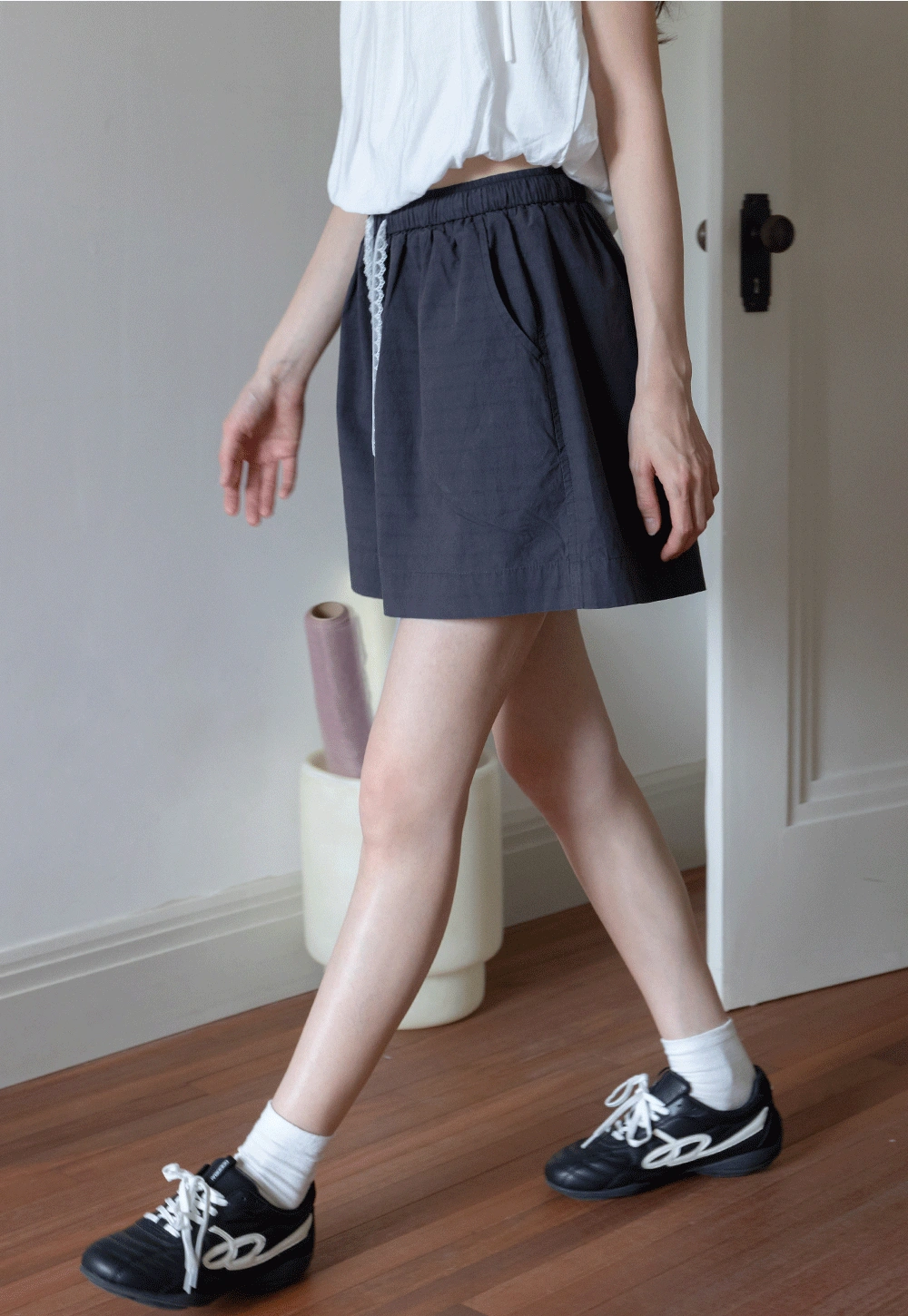 Contrast Drawstring Cotton Shorts