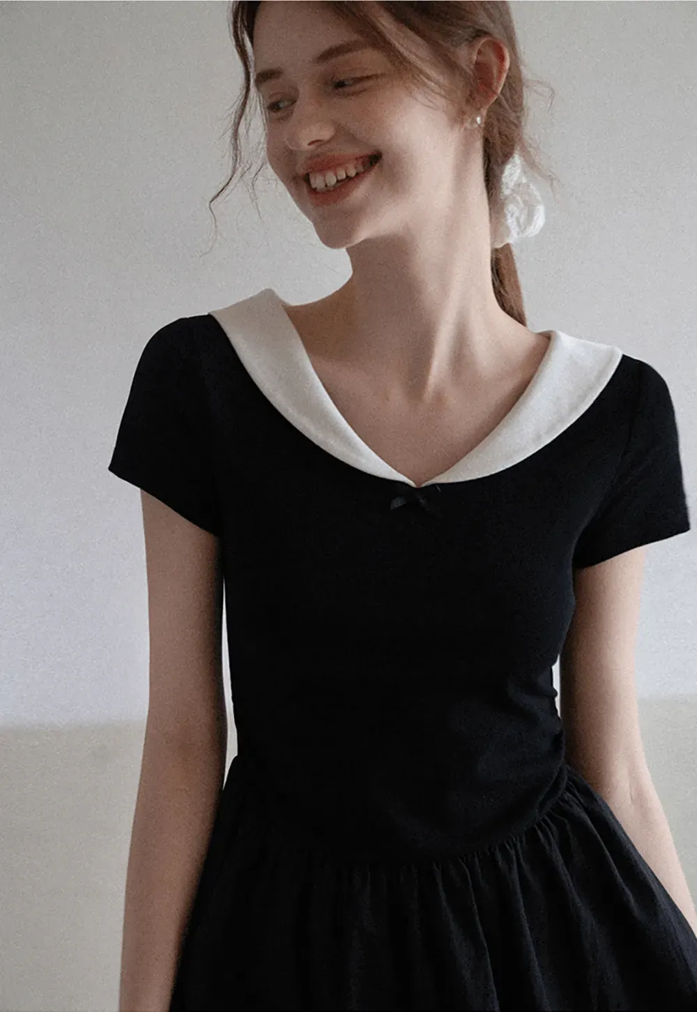 Contrast Collar Puff Sleeve Mini Dress