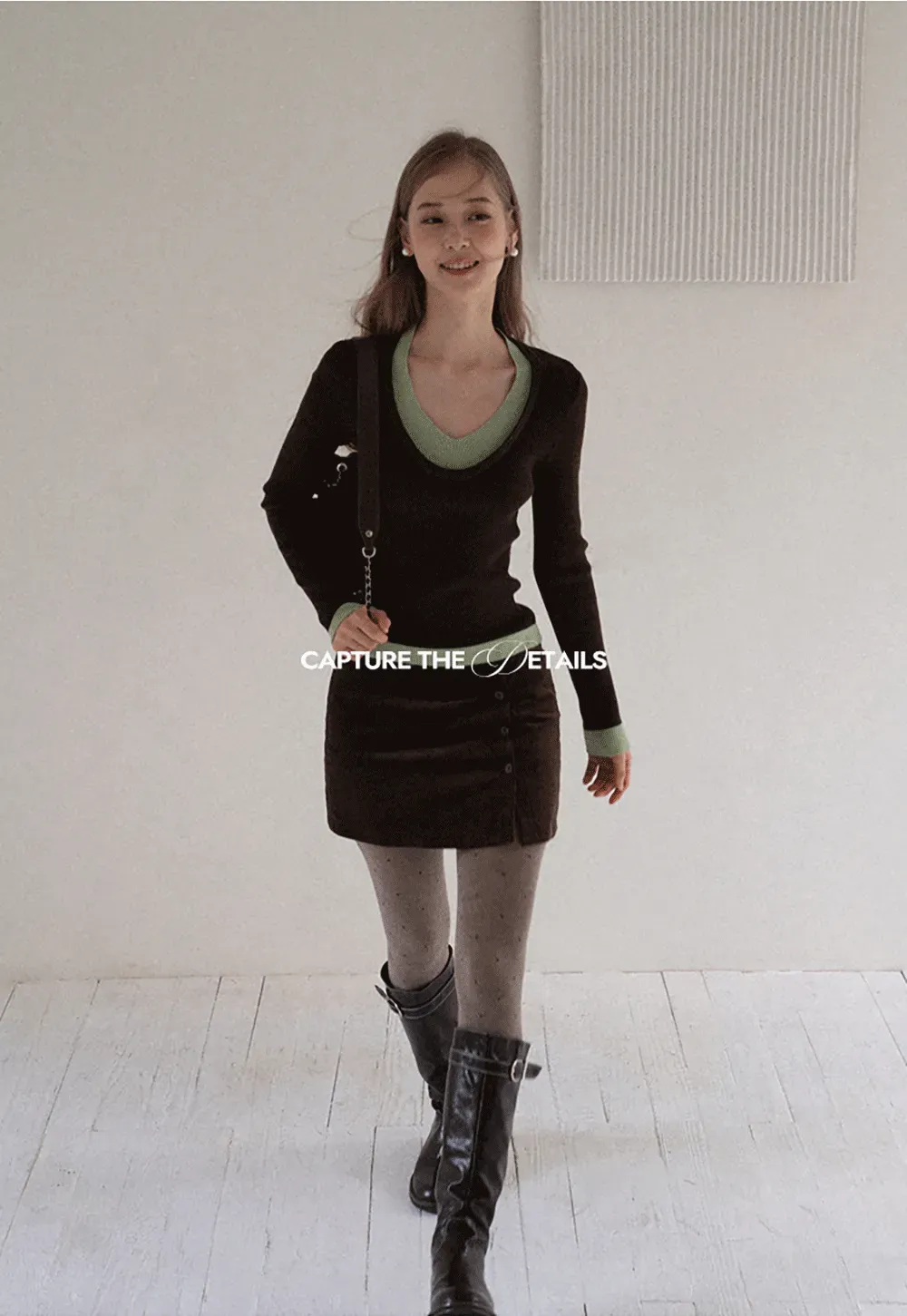 Contrast Trim V Neck Knit Top