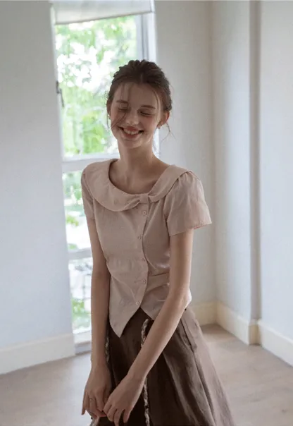 Women’s Peter Pan Collar Button Blouse