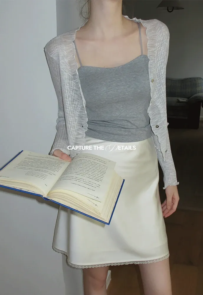 Women Ruffle Ribbed Knit Button Cardigan