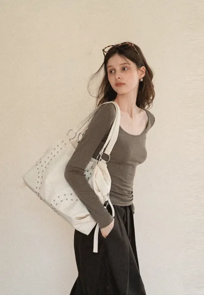 Women's Scoop-Neck Long-Sleeve Tee