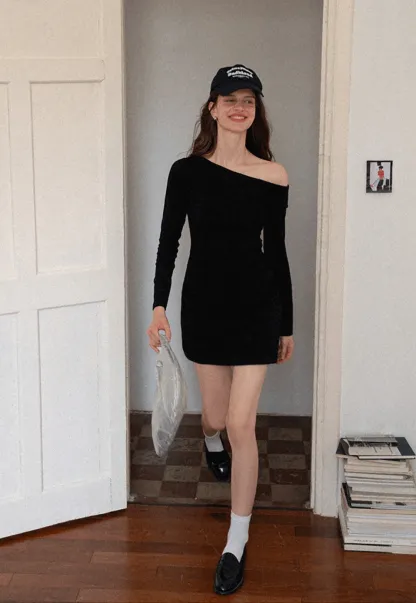 One-Shoulder Bodycon Mini Dress