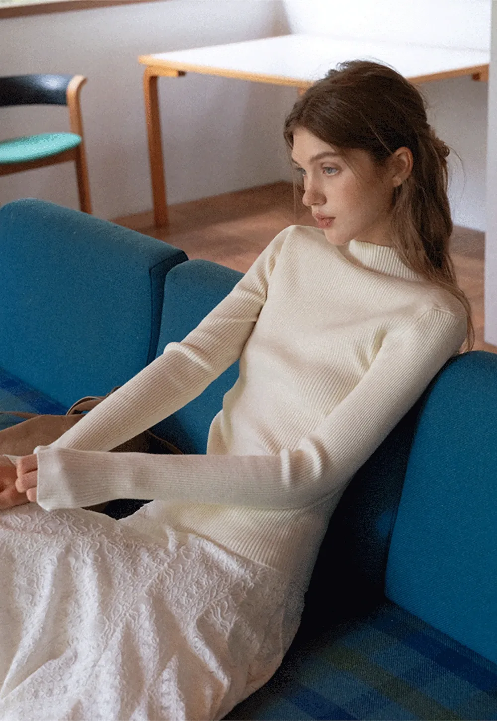 Elegant Ribbed Knit Turtleneck Sweater