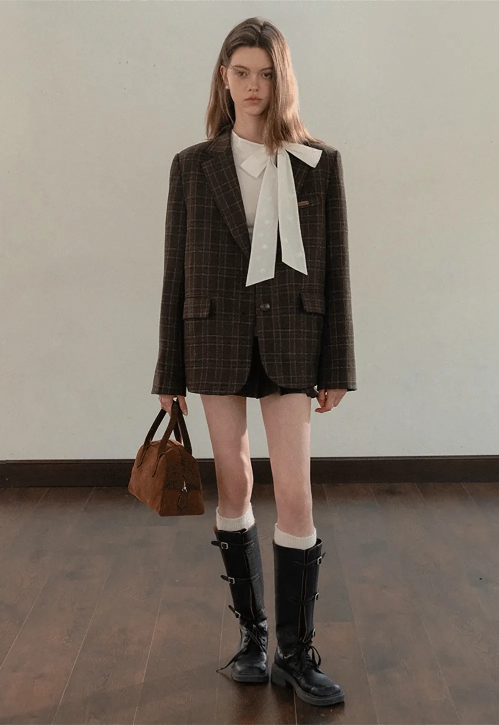 Fashionable White Long Sleeve Tee