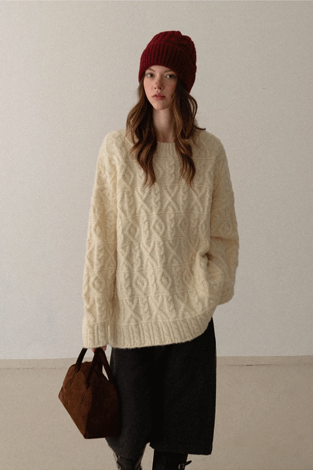 Elegant Woolen Three-Quarter Pants