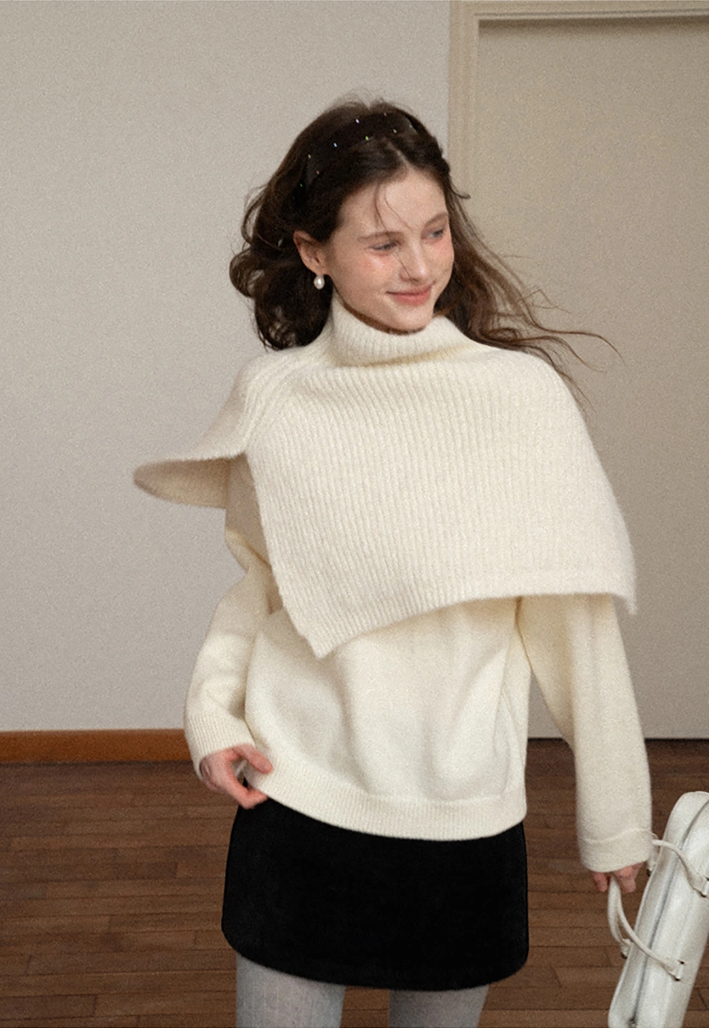 Women Velvet Mini Skirt for Winter