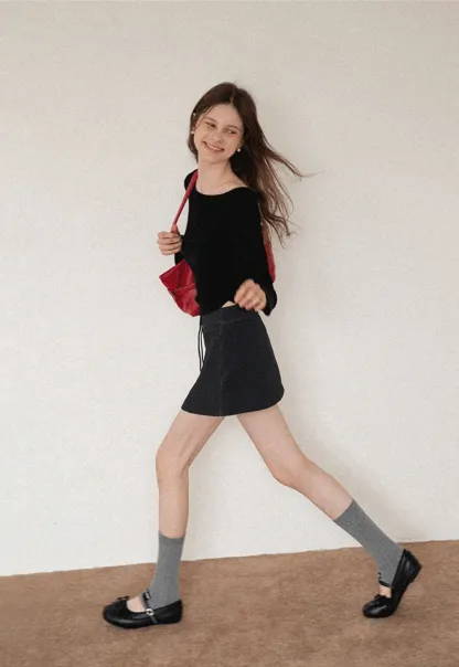 Women's Off-Shoulder Ribbed Knit Top