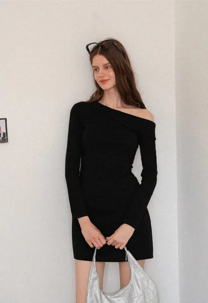 One-Shoulder Bodycon Mini Dress