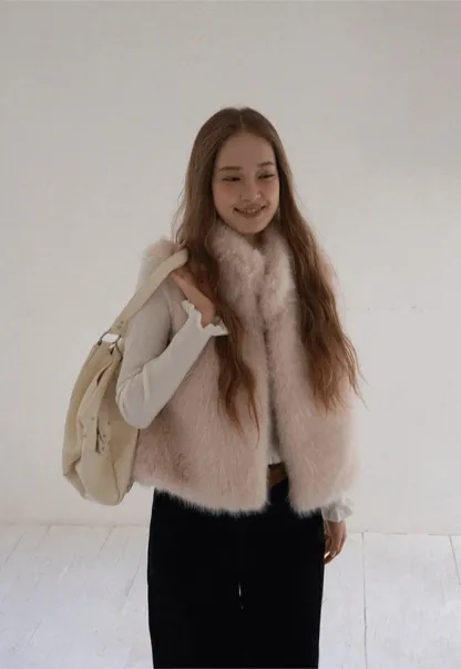 Women Minimalist Knit Long Sleeve Slim Fit Sweater