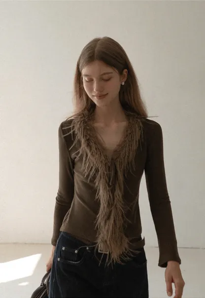 Women Faux Fur Collar Long Sleeve Knit Top