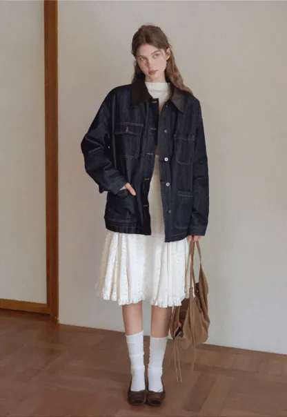 Elegant Ribbed Knit Turtleneck Sweater