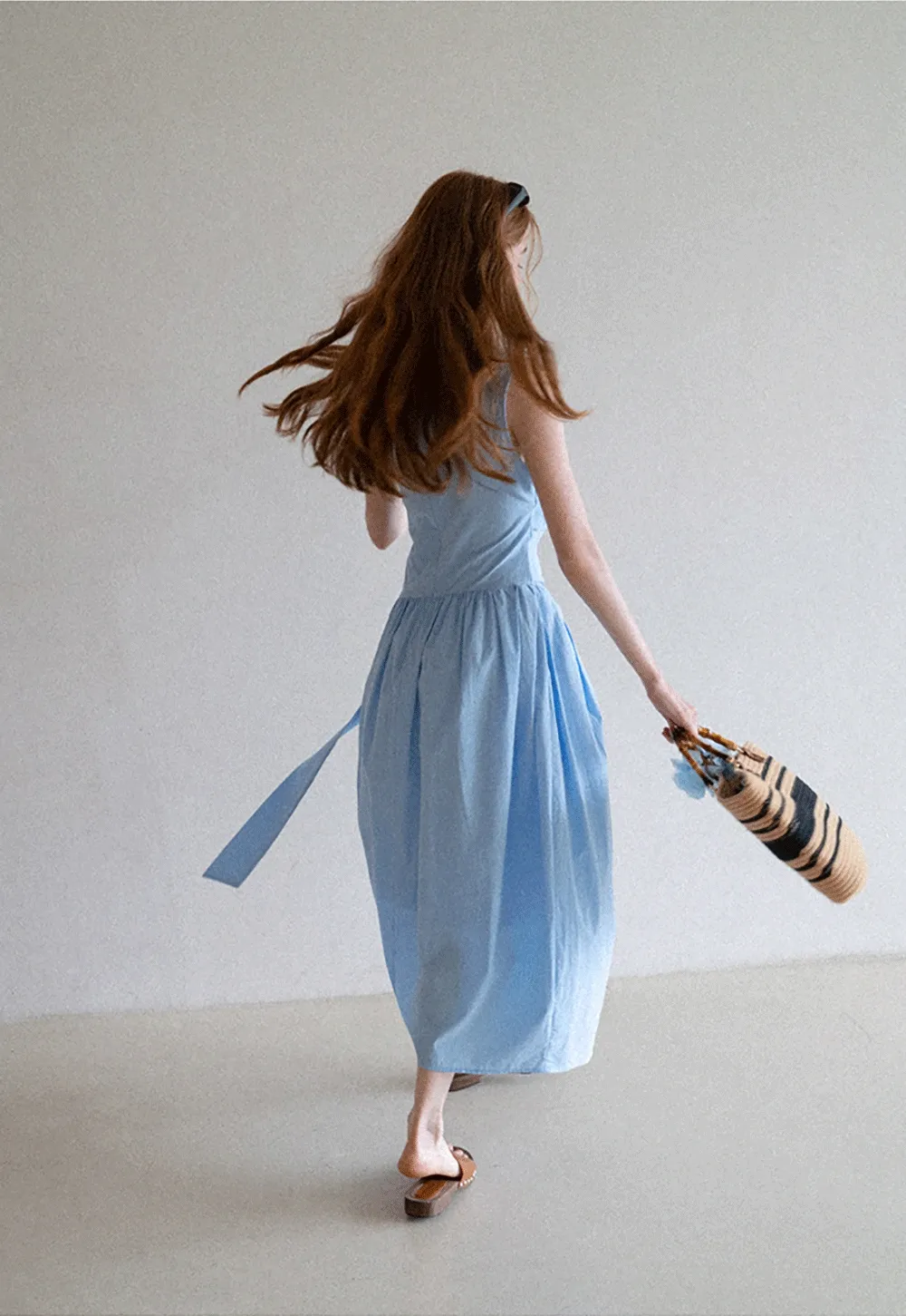 Women's Sleeveless Tie-Waist Midi Dress