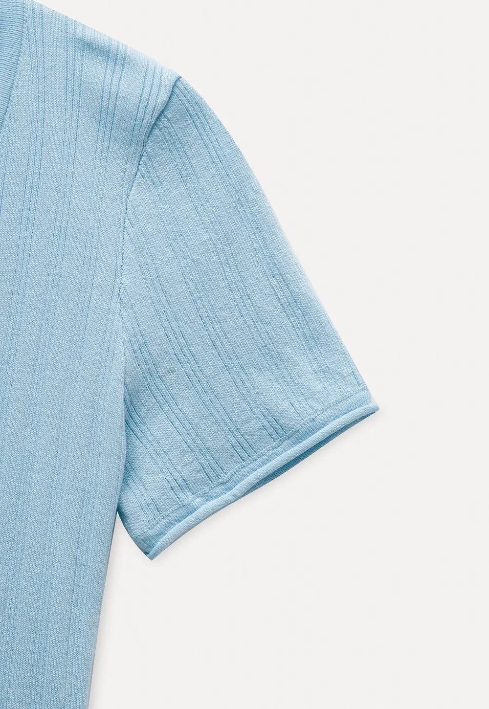 Ribbed V-Neck Buttoned Knit Top