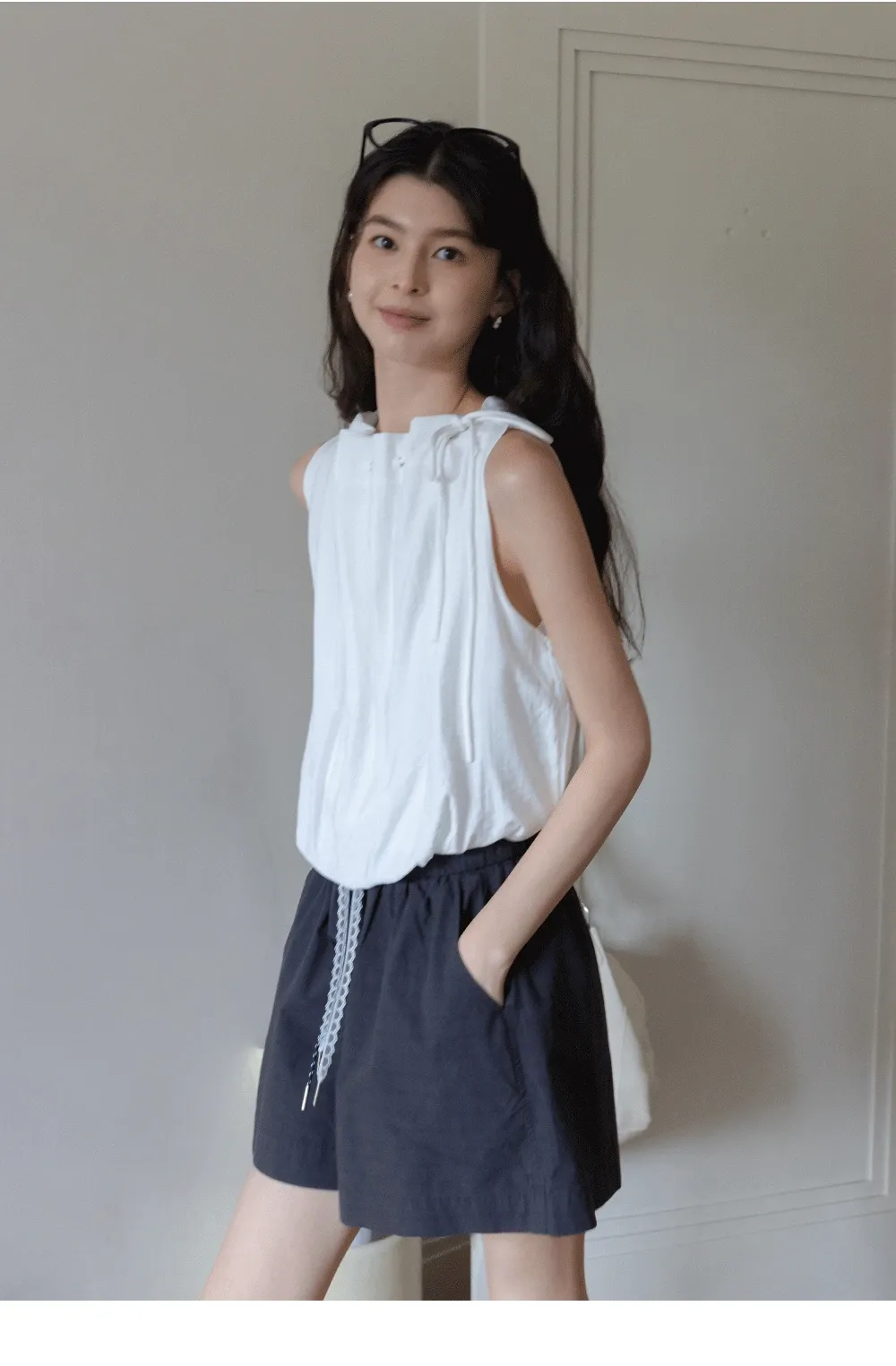 Women’s Gingham Tie-Neck Sleeveless Top