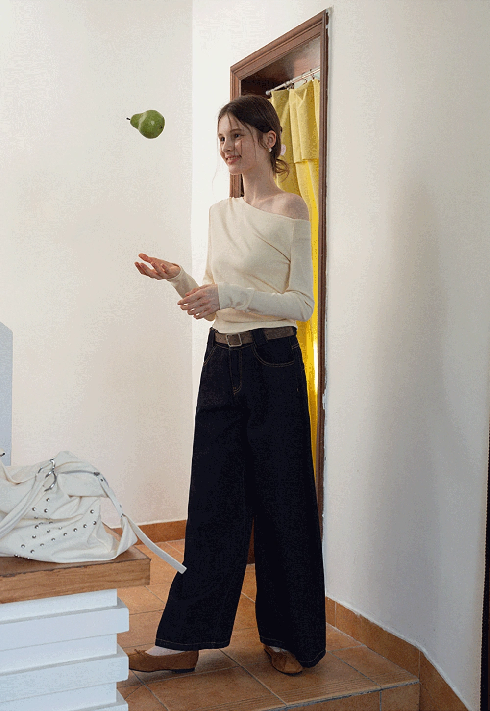 Women's Off-Shoulder Ruched Long-Sleeve Top