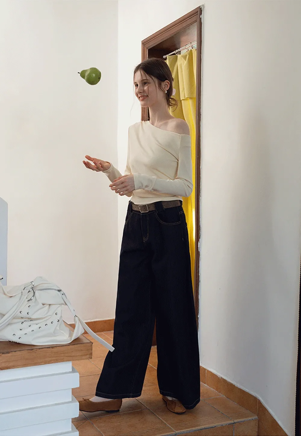 Women's Off-Shoulder Ruched Long-Sleeve Top