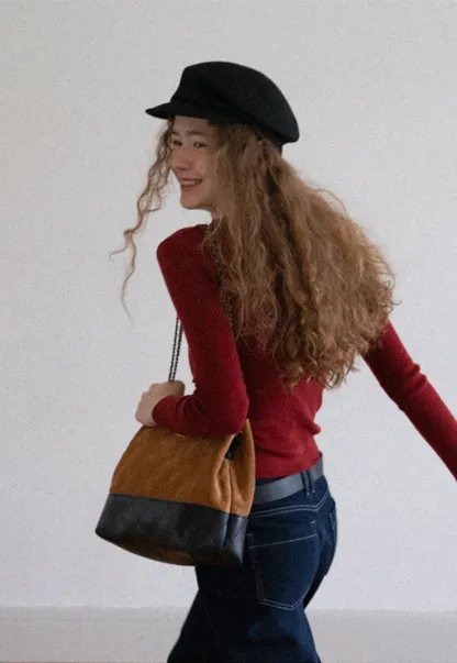 Cut-Out Button Long Sleeve Knit Top