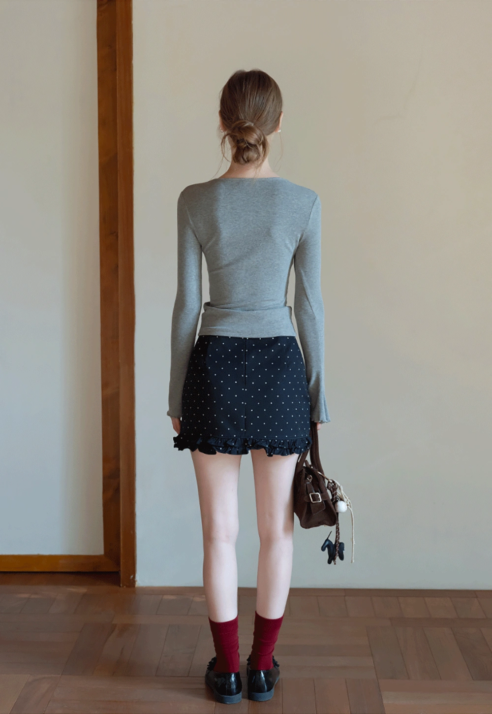 Contrast Trim V-Neck Long Sleeve Shoulder T-Shirt