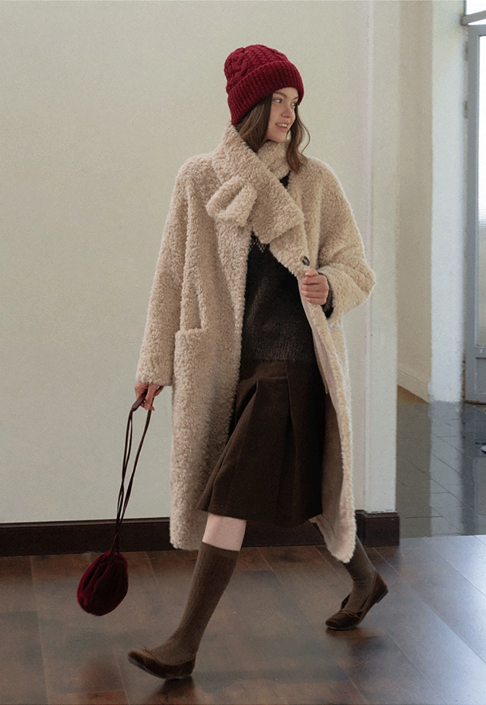 Women’s High-Waisted Pleated Skirt in Brown