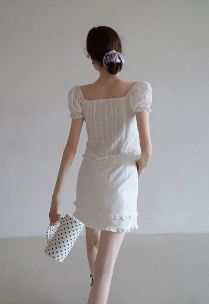 Women’s Puff Sleeve Ruffle Button Blouse