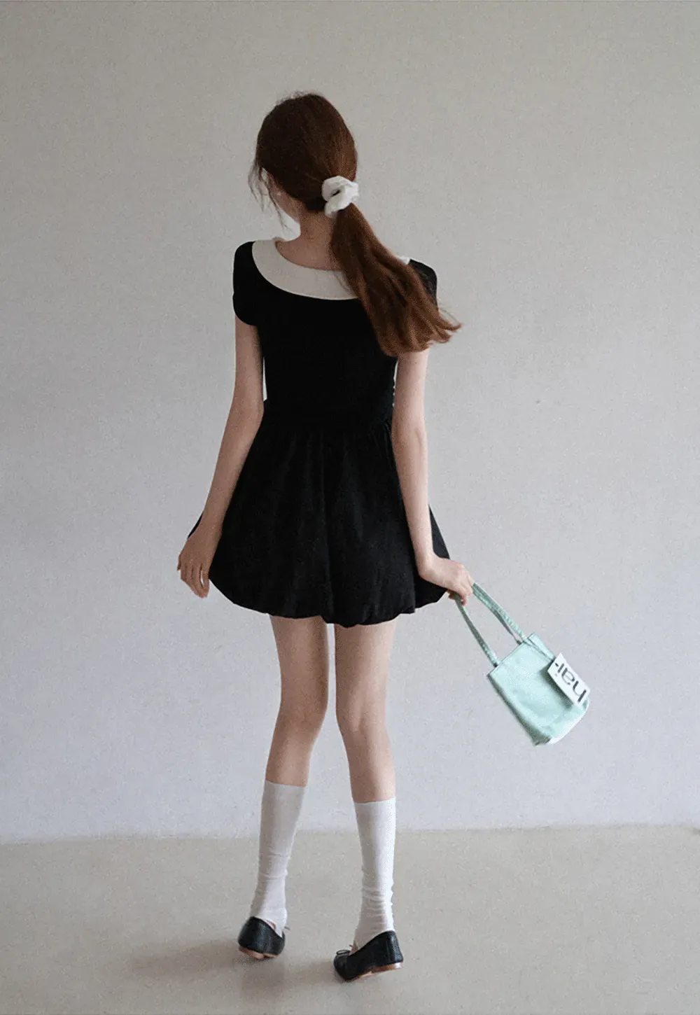 Contrast Collar Puff Sleeve Mini Dress