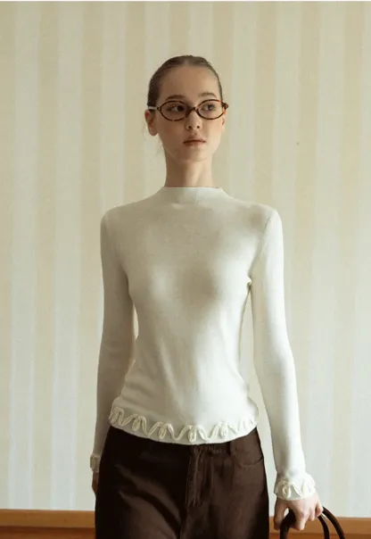 Chic Knit Sweater with Ruffle Edges