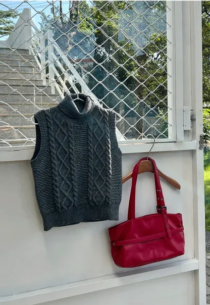 Cable Knit Sleeveless Turtleneck Sweater