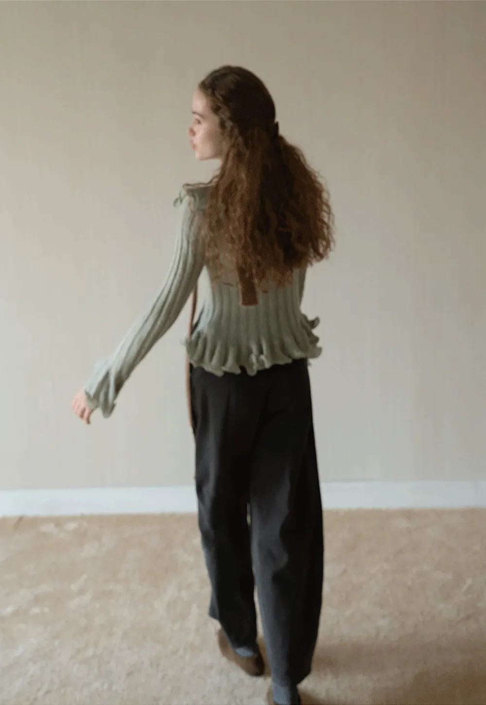 Womens Ruffle Hem Flared Sleeve Knit Top