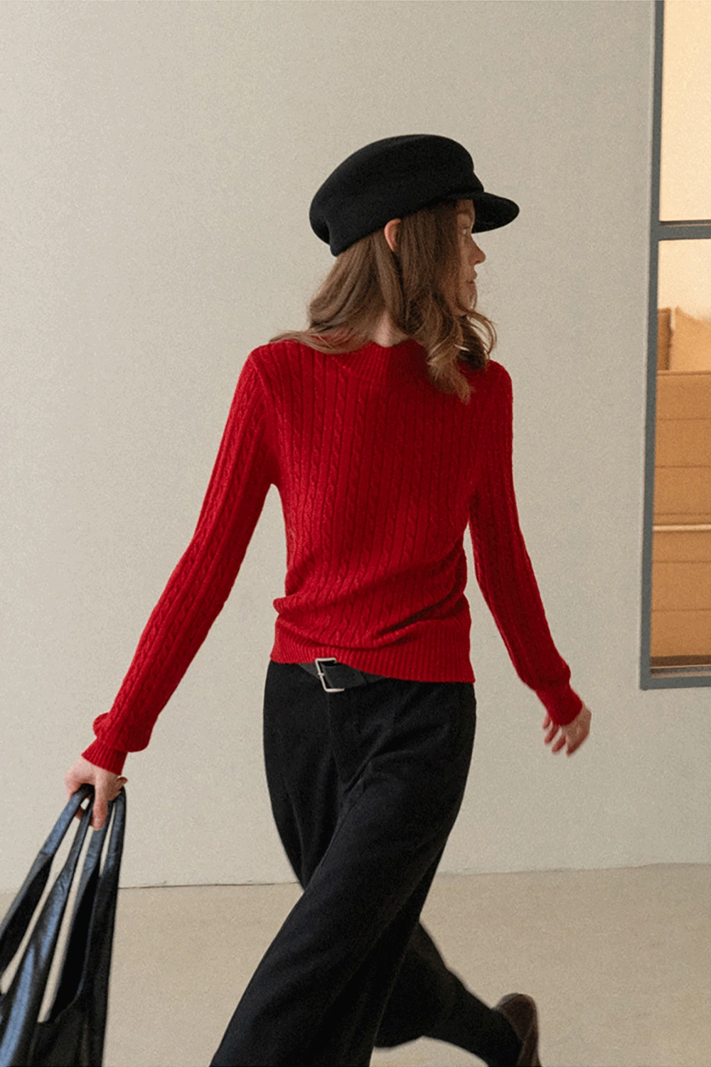 Elegant Woolen Three-Quarter Pants
