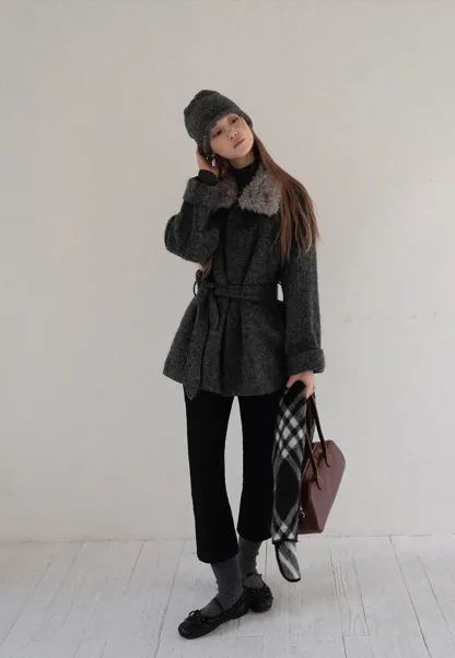 Women Cozy Faux Fur Lapel Wool Coat