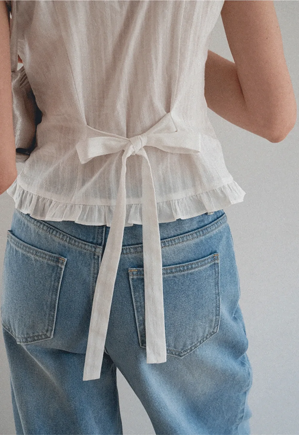 Lace Trim V Neck Sleeveless Shirt