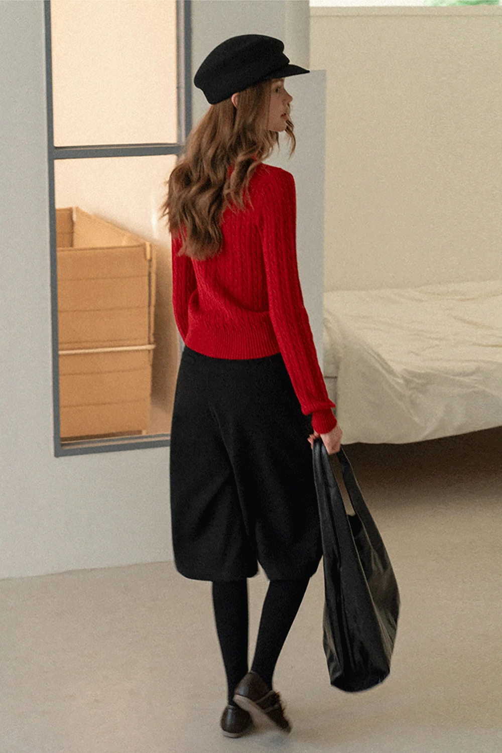 Elegant Woolen Three-Quarter Pants