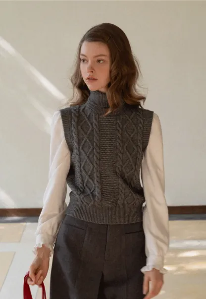 Cable Knit Sleeveless Turtleneck Sweater